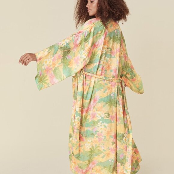 Spell Havana Kimono Robe - Picture 2 of 10